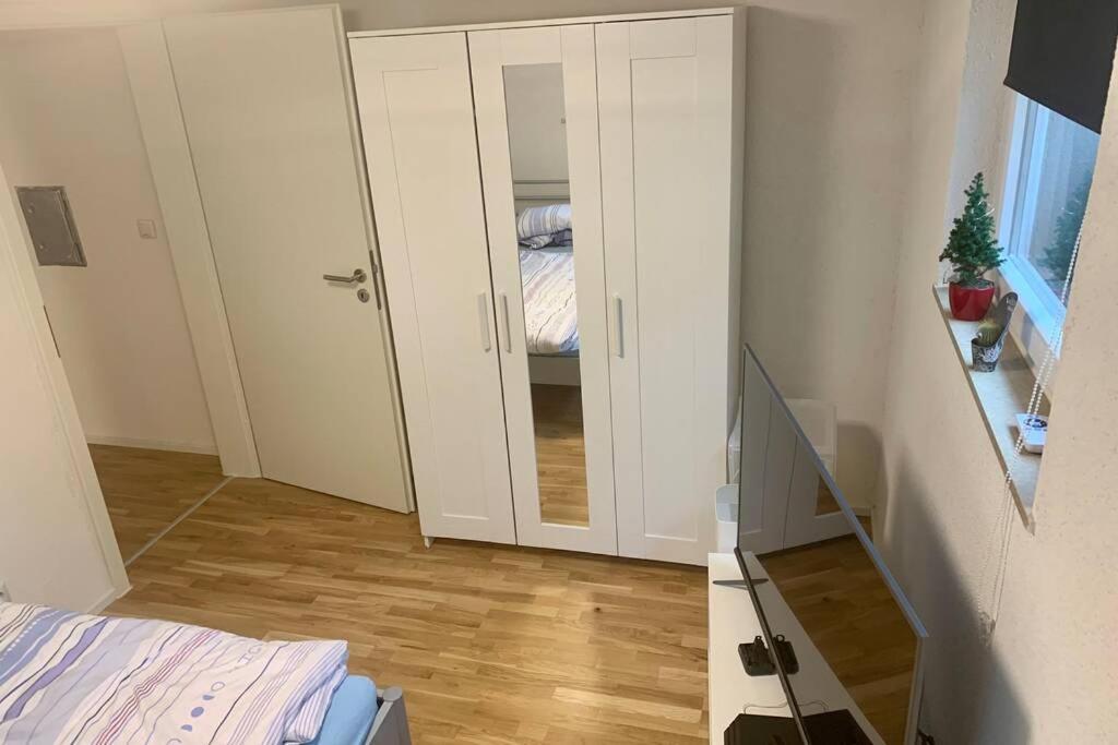 Modernes Studio Mit Separater Kueche 로이틀링겐 외부 사진